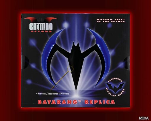 PRE-ORDER Neca Batman Beyond - Prop Replica - Batarang (Blue with Lights) - Image 4