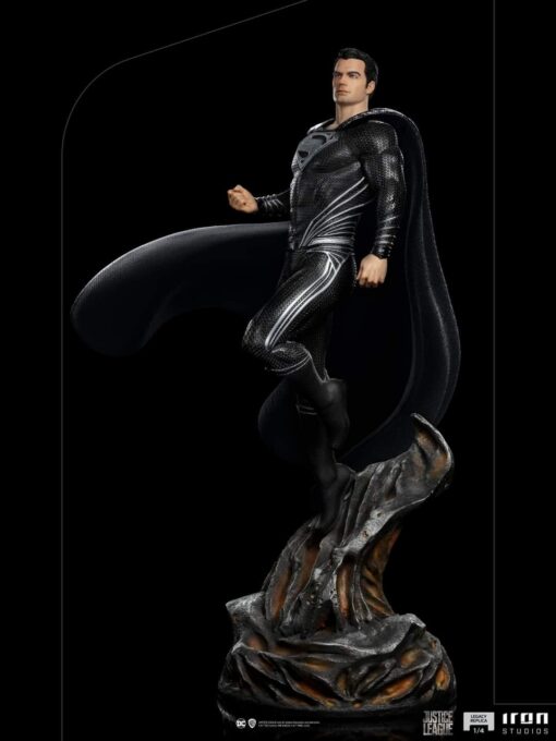 PRE-ORDER Iron Studios SUPERMAN BLACK SUIT - ZACK SNYDER'S JUSTICE LEAGUE LEGACY REPLICA 1/4 - Image 2