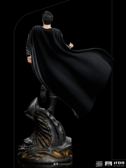 PRE-ORDER Iron Studios SUPERMAN BLACK SUIT - ZACK SNYDER'S JUSTICE LEAGUE LEGACY REPLICA 1/4 - Image 6