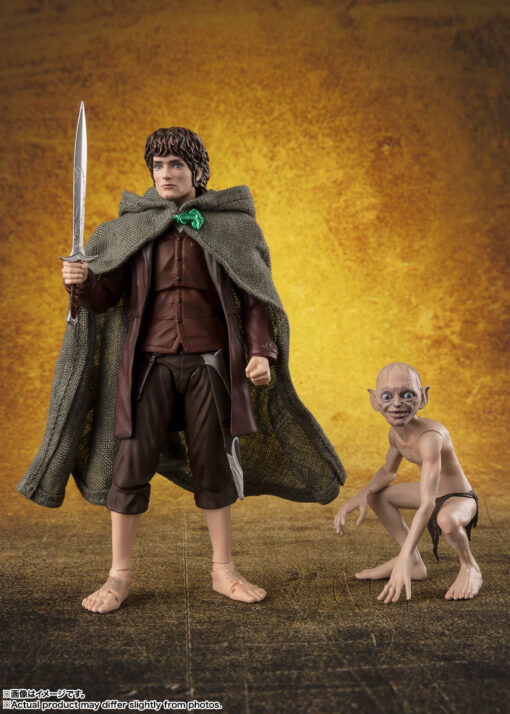 PRE-ORDER Bandai Tamashii Nations S.H.Figuarts Frodo Baggins & Gollum (The Lord of the Rings: The Fellowship of the Ring) (June 2025)